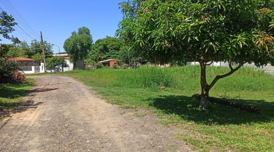 foto_Terreno de 360 m2 pegado a Box Mayorista Ruta 2 - Aratirí