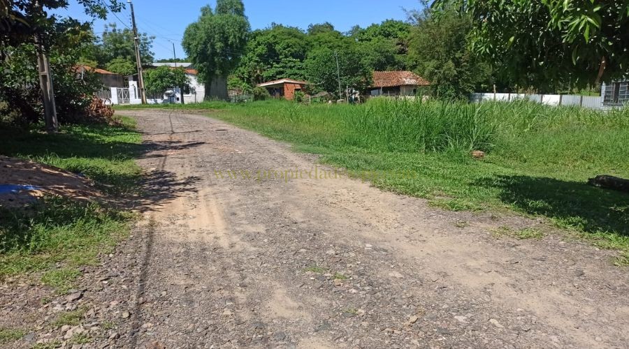 foto_Terreno de 360 m2 pegado a Box Mayorista Ruta 2 - Aratirí