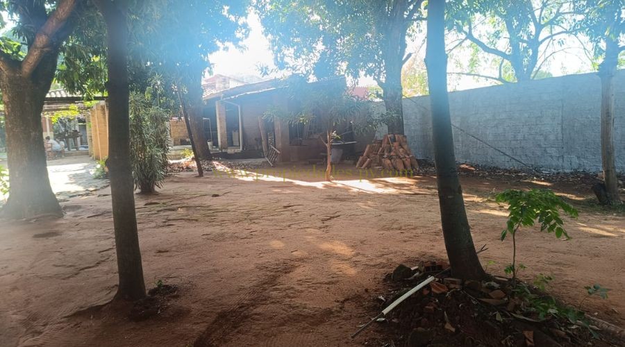 foto_Casa en venta en Luque Mora Kue sobre terreno de 1.400 m² amplia propiedad ideal para vivienda