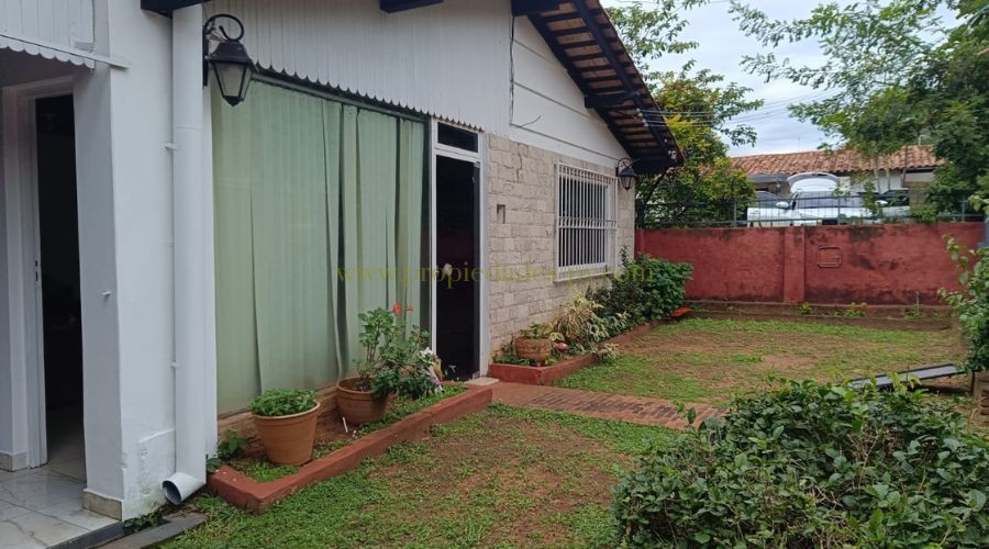foto_Oportunidad Única: Casona de Estilo Clásico en el Corazón de Altos